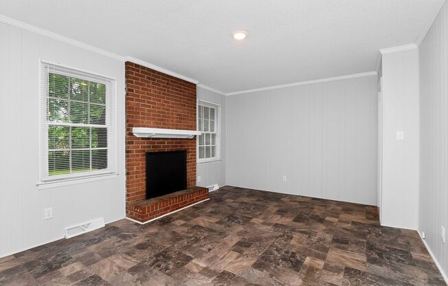 Charming 3 Bedroom Home in Matthews!