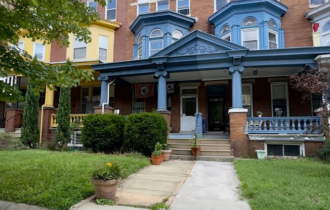 Charming Apartment Units in Charles Village, Baltimore, MD!