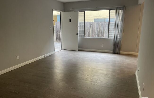 2 beds, 1 bath, 900 sqft, $2,500, Unit 2