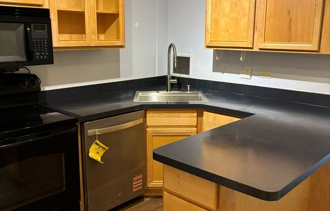 1400 Pensacola St. #706 2 BR/ 2BA 1 parking stall "The Barclay" in Makiki