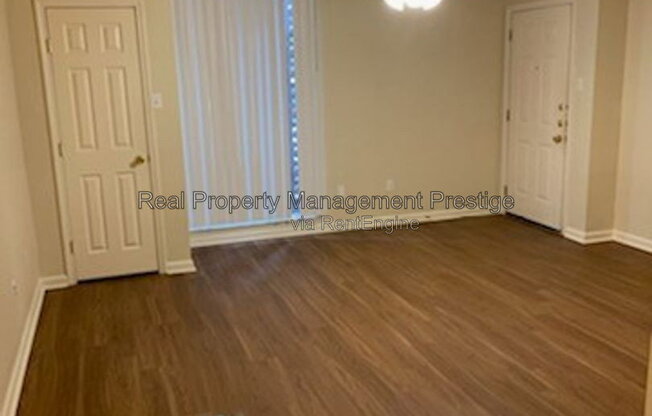 Studio, 1 bath, 550 sqft, $995, Unit 21