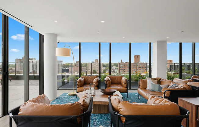 1 bed, 1 bath, $3,690, Unit 811N