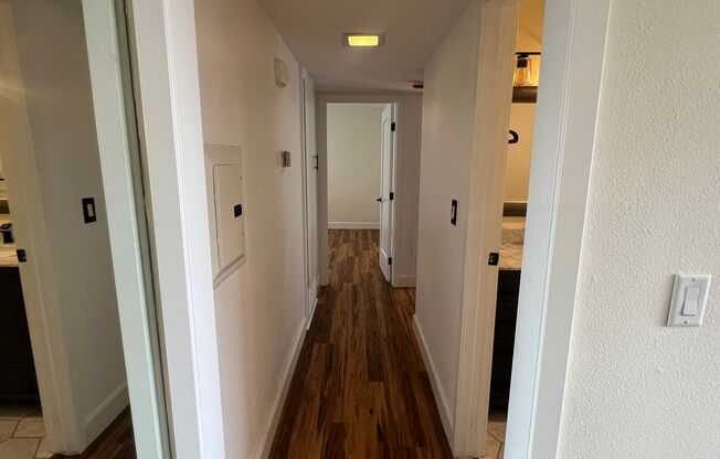 2 beds, 1 bath, $2,795, Unit Unit 1