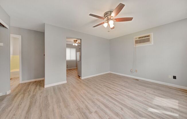 3 bedroom, 1 bathroom house FOR RENT NOW!