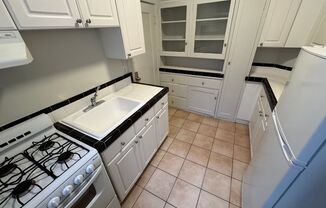 Studio, 1 bath, 330 sqft, $1,995, Unit #2