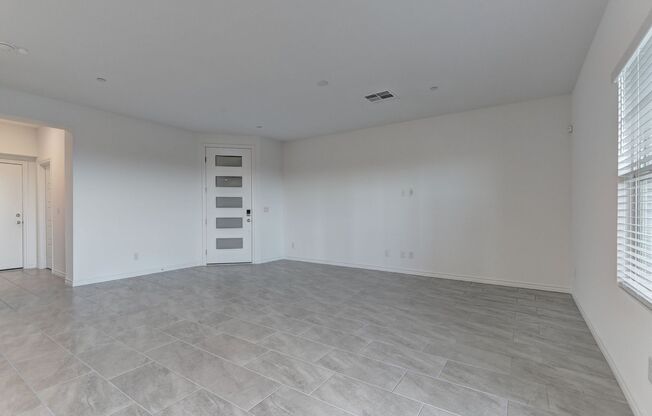 3 beds, 2.5 baths, $2,700, Unit # 1124