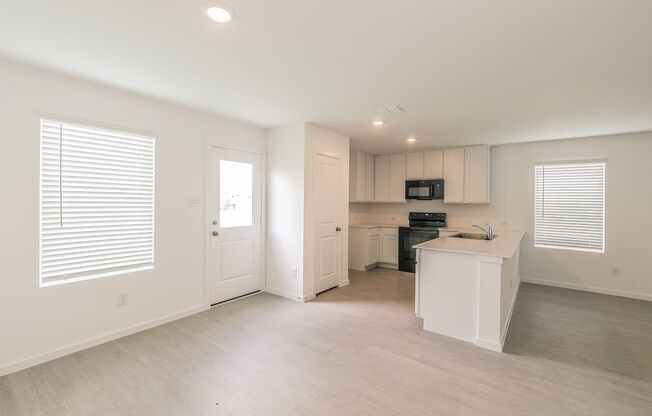 3 bedroom 2 bath-brand new construction in Keene