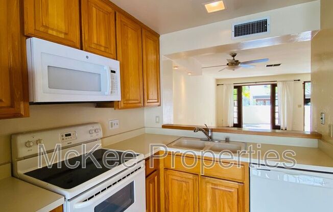 8668 VILLA LA JOLLA DR