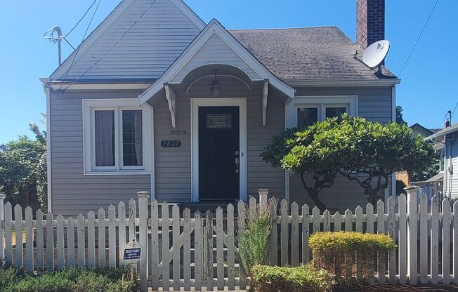 Classic 4 Bedroom Tudor in Desirable Maple Leaf Neighborhood-Just 4 blocks to Greenlake!