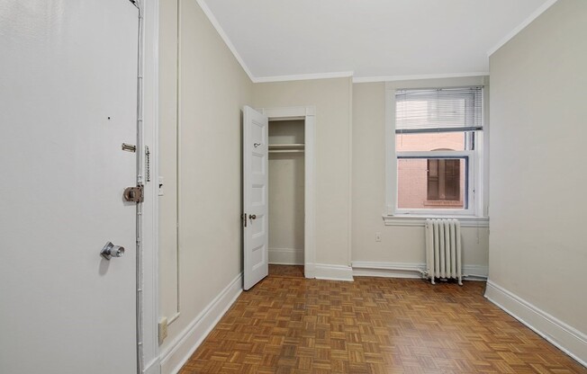 1 bed, 1 bath, 325 sqft, $2,950, Unit 7L