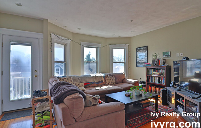 7 ASHLAND ST