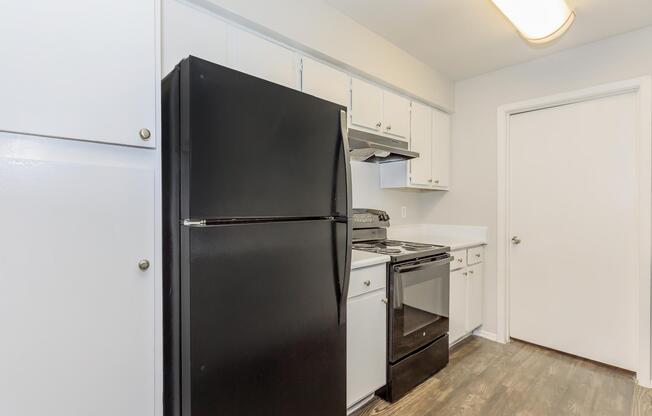 2 beds, 1 bath, 954 sqft, $1,710
