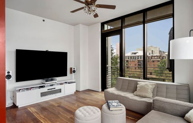 922 NW 11th Ave. Unit 705