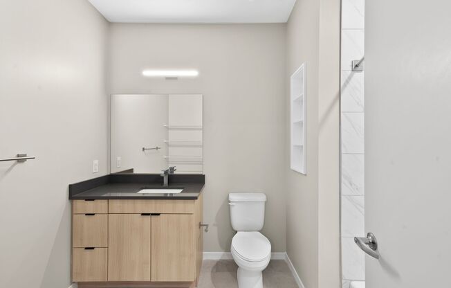 1 bed, 1 bath, 690 sqft, $2,195, Unit 733