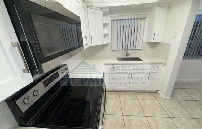 555 S Luna Ct