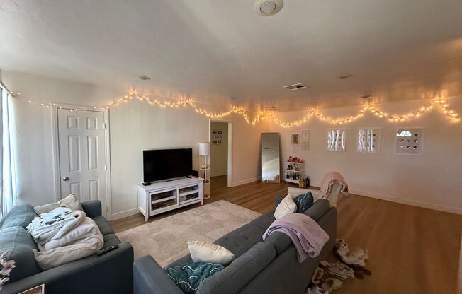 5BD 3 BA with a Great Yard!