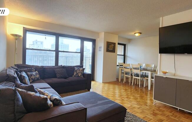 1 bed, 1 bath, 810 sqft, $4,700, Unit 9F