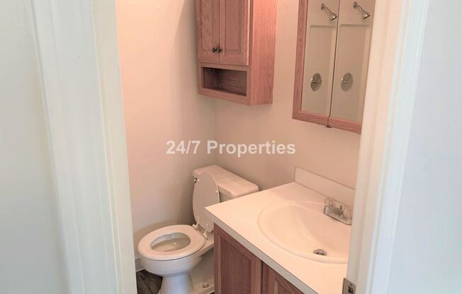 2424 NW Kearney St.