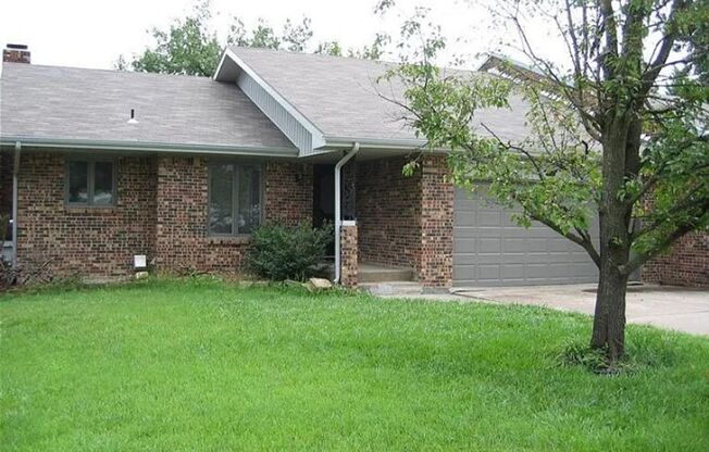 Pottery Barn-Style Home with Walkout Basement in Prime Location
