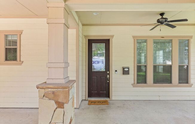 UT PRE-LEASE: Beautiful, Recently Constructed 6 Bed/ 4 Ba Home In North Loop Area, Mins To UT