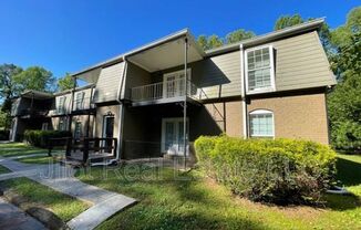 2711 Fairlee Drive Unit C3
