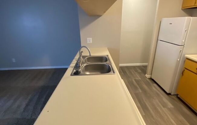 1 bed, 1 bath, 636 sqft, $710, Unit 507-107