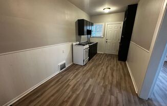 1 bed, 1 bath, 650 sqft, $875, Unit 2W