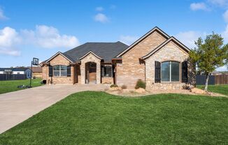 304 Harlee Dr. - Elgin, OK