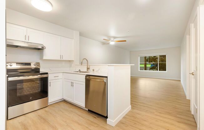 1 bed, 1 bath, 593 sqft, $1,895, Unit 306