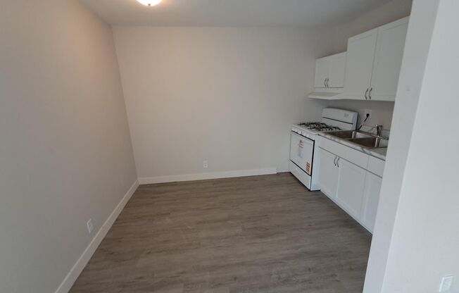 1414/1416 Oakland Rd NE (Cedar Rapids,IA)