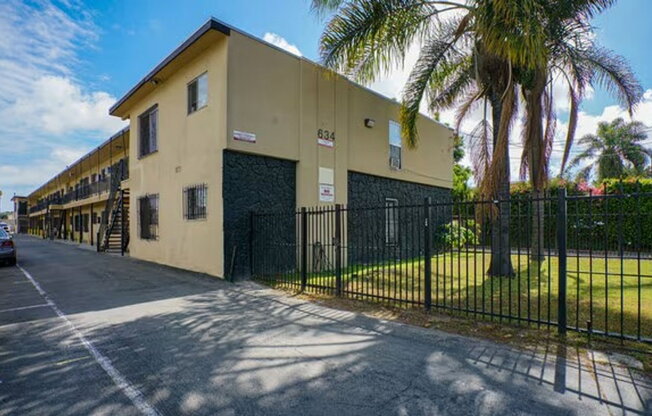 2 beds, 1 bath, 875 sqft, $1,688, Unit 7a