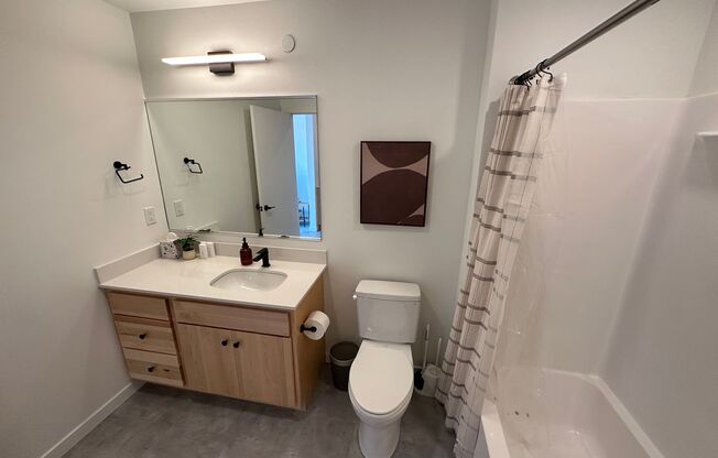 Studio, 1 bath, 380 sqft, $1,250, Unit 510