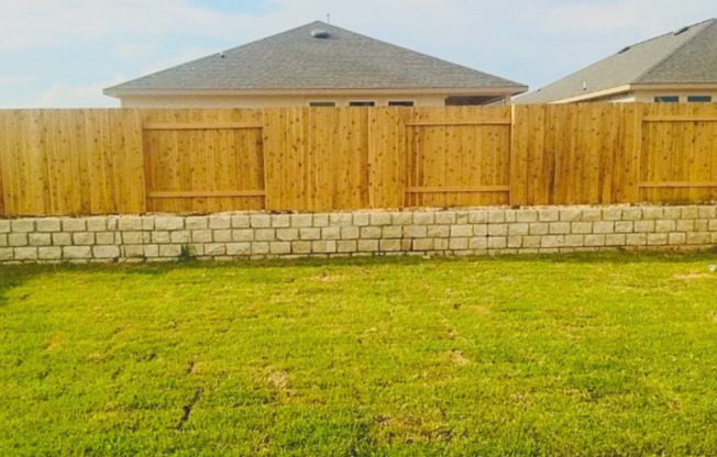 Beautiful 4-Bedroom Home for Lease in Georgetown’s Terravista Community