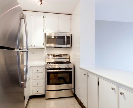 Studio, 1 bath, $3,400, Unit 29E