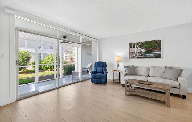 Your Waterfront Escape Awaits in Cape Coral