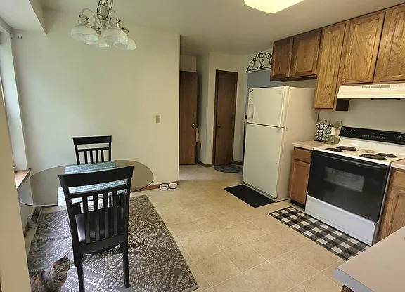 243 RIVERA DR