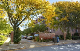 2 beds, 2 baths, 1,004 sqft, $3,350, Unit 401