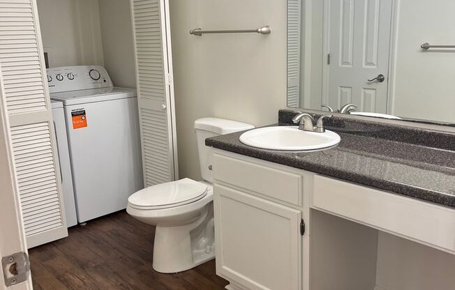1 bed, 1 bath, 858 sqft, $1,550, Unit 515