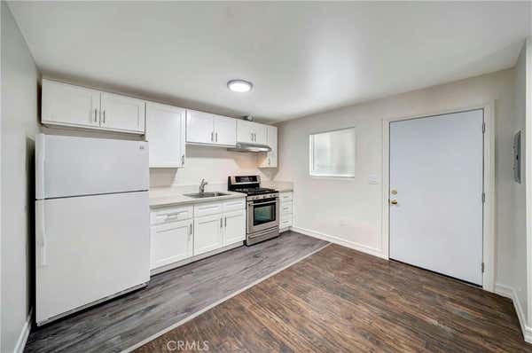 Studio, 1 bath, 300 sqft, $1,650