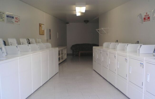 2 beds, 1 bath, 780 sqft, $2,500, Unit 327