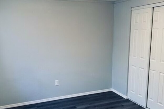 5024 Emerson Avenue South - 1