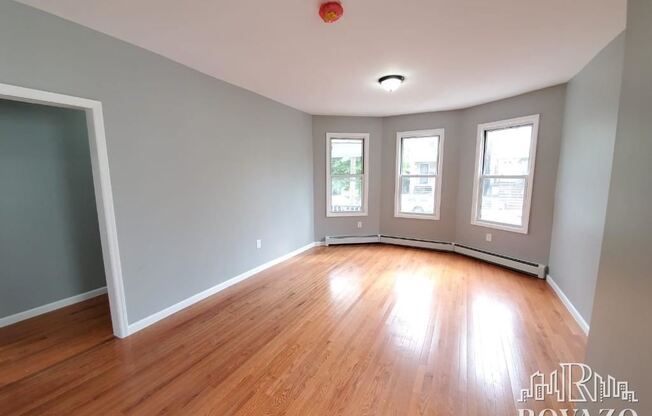 483 S 16th St Apt 1