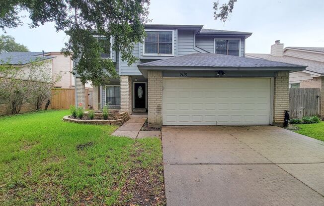 4 beds, 2.5 baths, $2,400