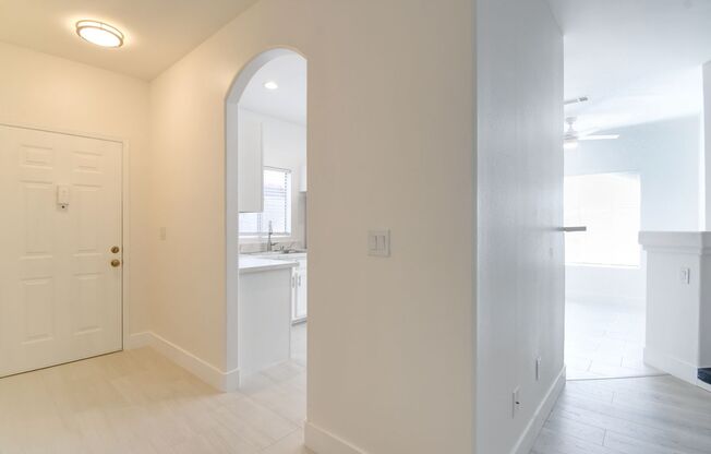 2 beds, 2 baths, $1,700, Unit # 41 2067