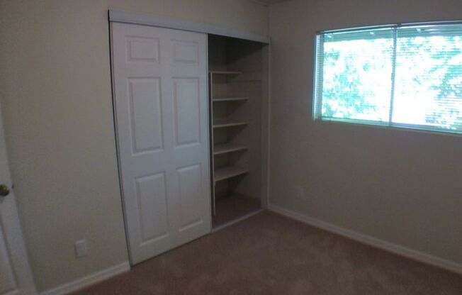 2 beds, 1 bath, 740 sqft, $1,600, Unit 315