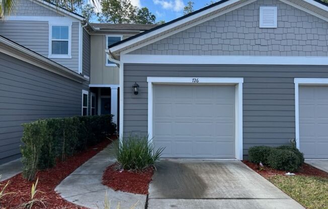 Beautiful 2 bedroom, 2.5 bathroom unit townhome for rent in the Palisades at Durbin Crossing!