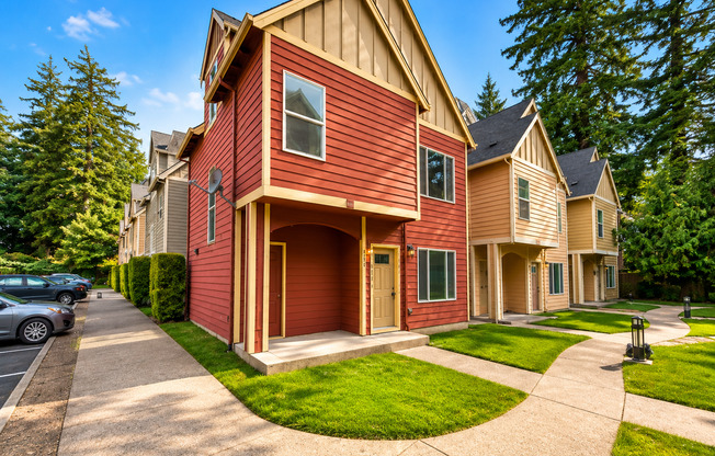 Bright End-Unit Townhouse with a Loft & Covered Patio