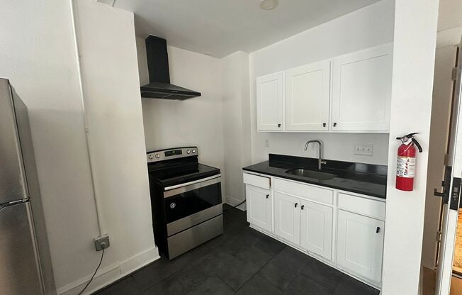 Studio, 1 bath, 500 sqft, $767, Unit Unit 306
