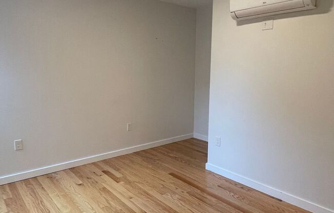 2 beds, 2 baths, 7 sqft, $1,995, Unit 2D
