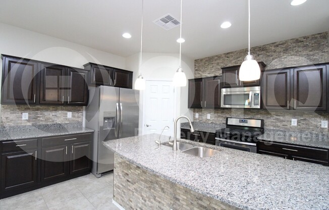 5629 W MONTEBELLO WAY